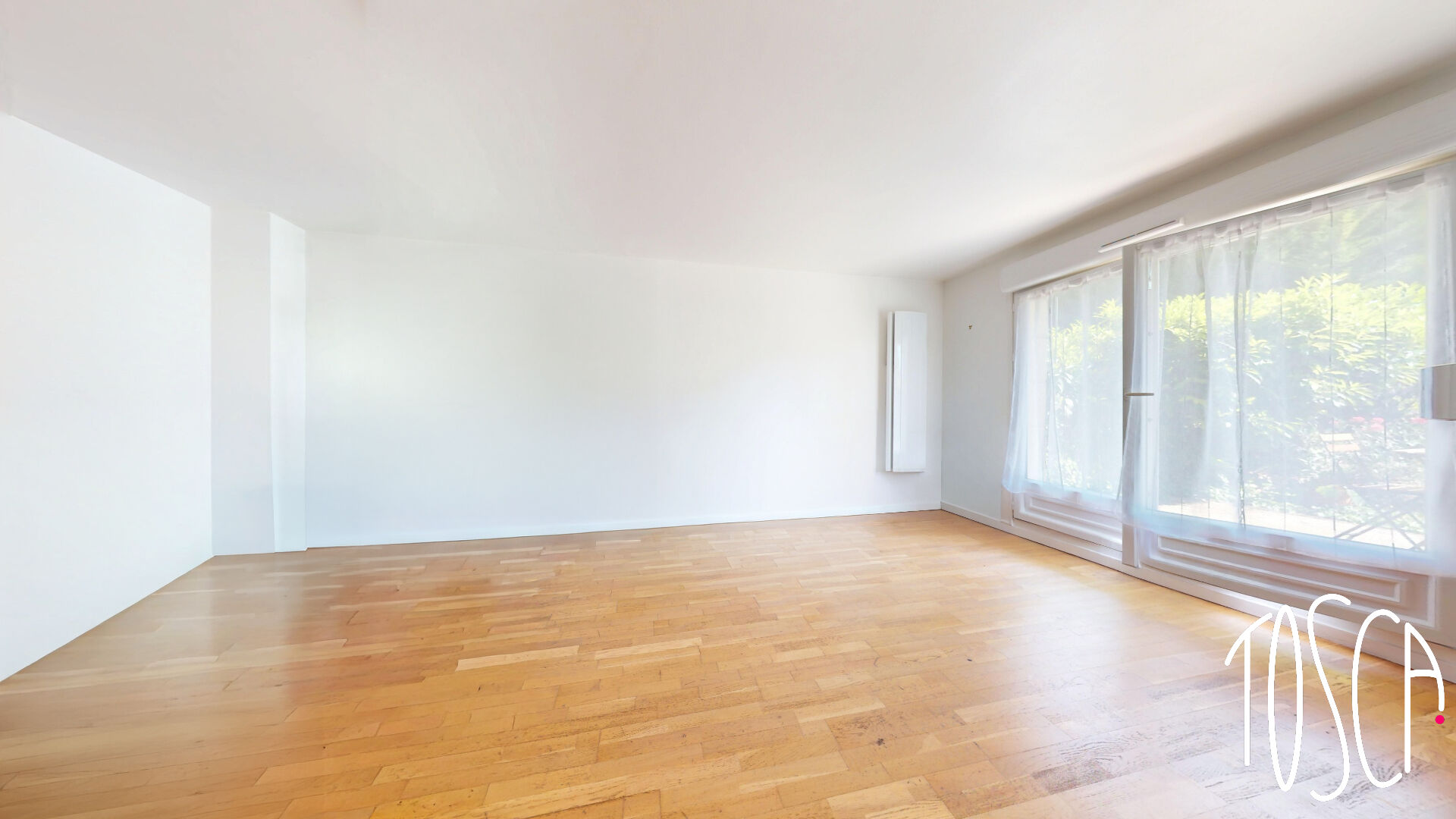 APPARTEMENT 2 PIÈCES 47 m² - JARDIN - PARKING - THIAIS - COMMERCES - TRANSPORTS