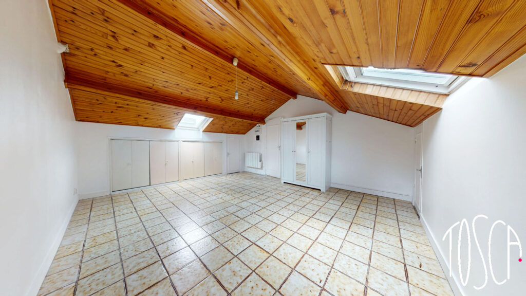 EXCLUSIVITE VITRY – APPARTEMENT 2 PIECES – DERNIER ETAGE – PROCHE T9 - Featured