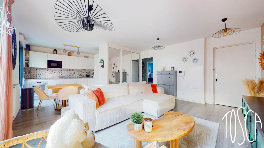 EXCLUSIVITÉ THIAIS – 3 PIECES – 2 CHAMBRES – TERRASSE – JARDIN – PARKING - Featured