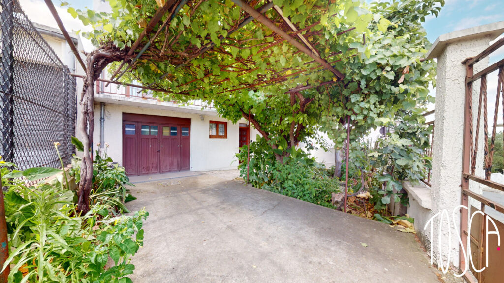 EXCLUSIVITE VITRY – MAISON 141 M² HABITABLES (169M² UTILES + 85 M² DE COMBLES NON AMENAGÉS) - Featured