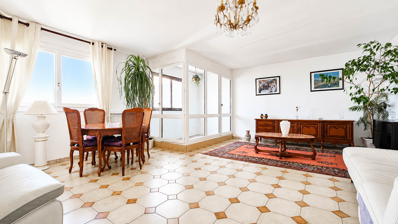 APPARTEMENT - 4 PIECES 94 M² - LOGGIA - PARKING - CAVE - METRO L15 A 3 MIN A PIED
