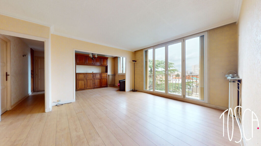 CHOISY-LE-ROI – APPARTEMENT – 3 PIECES – BALCON – CAVE - Featured