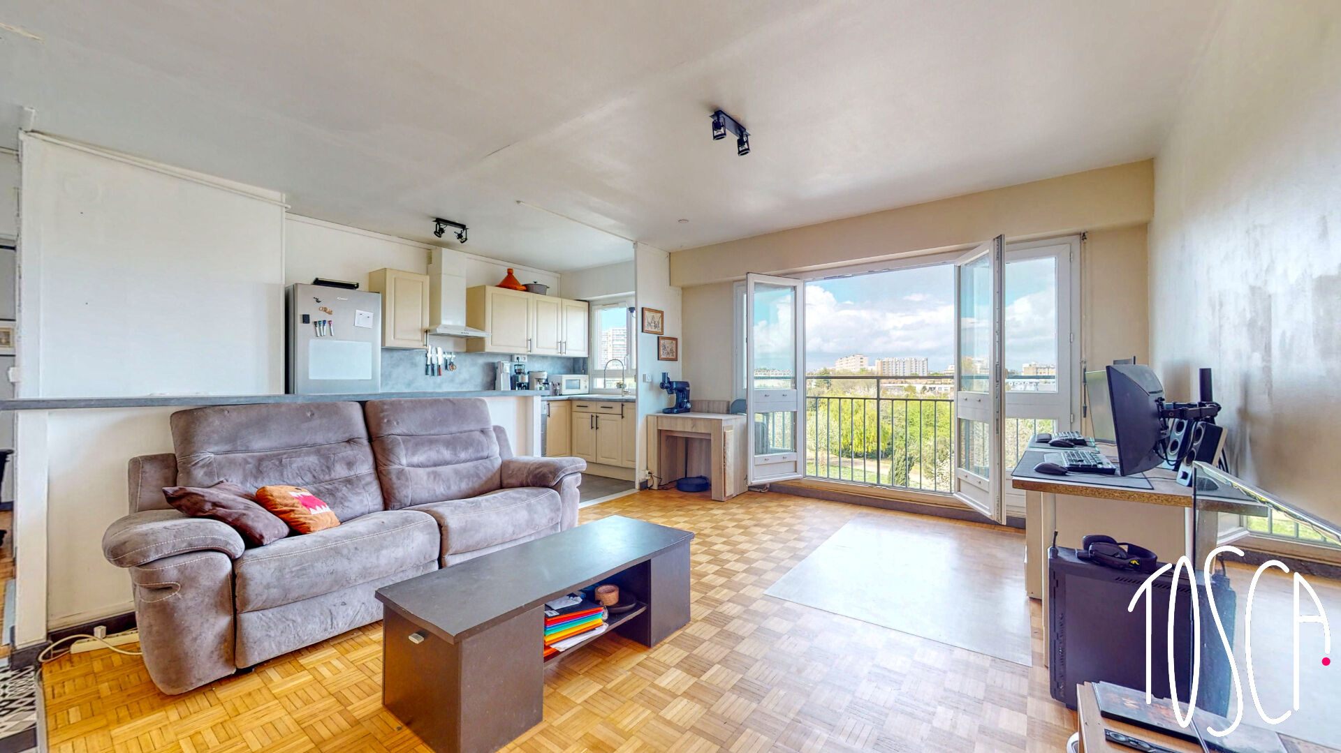 THIAIS - 3 PIECES AVEC ASCENSEUR - LOGGIA - PARKING - CAVE