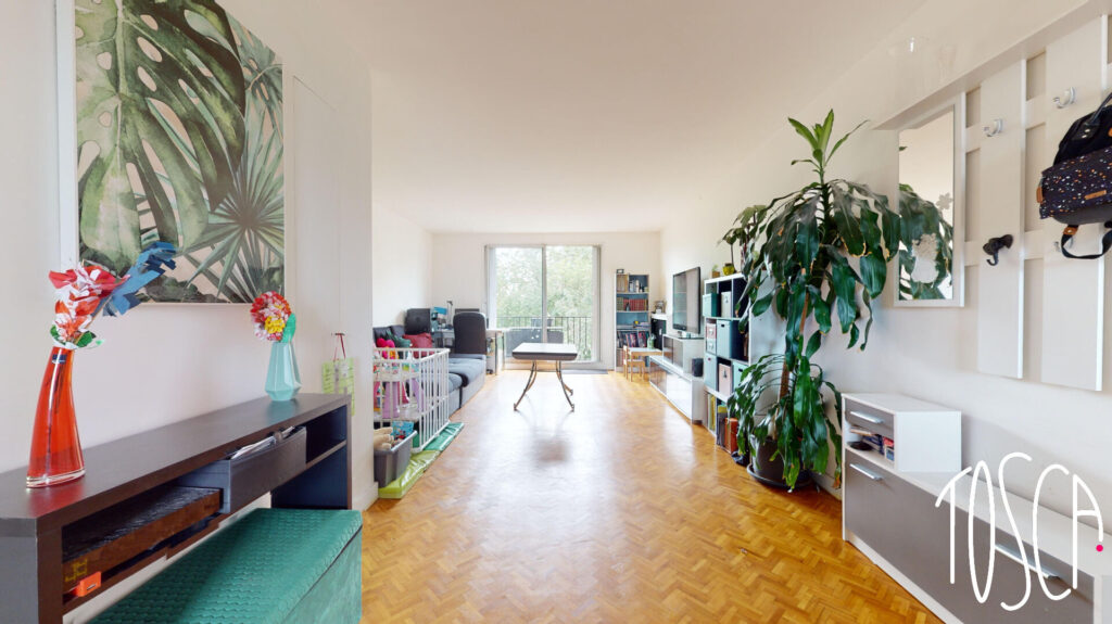 EXCLUSIVITE – CHOISY – APPARTEMENT DE 71 M2 AVEC BALCON CAVE ET PARKING - Featured