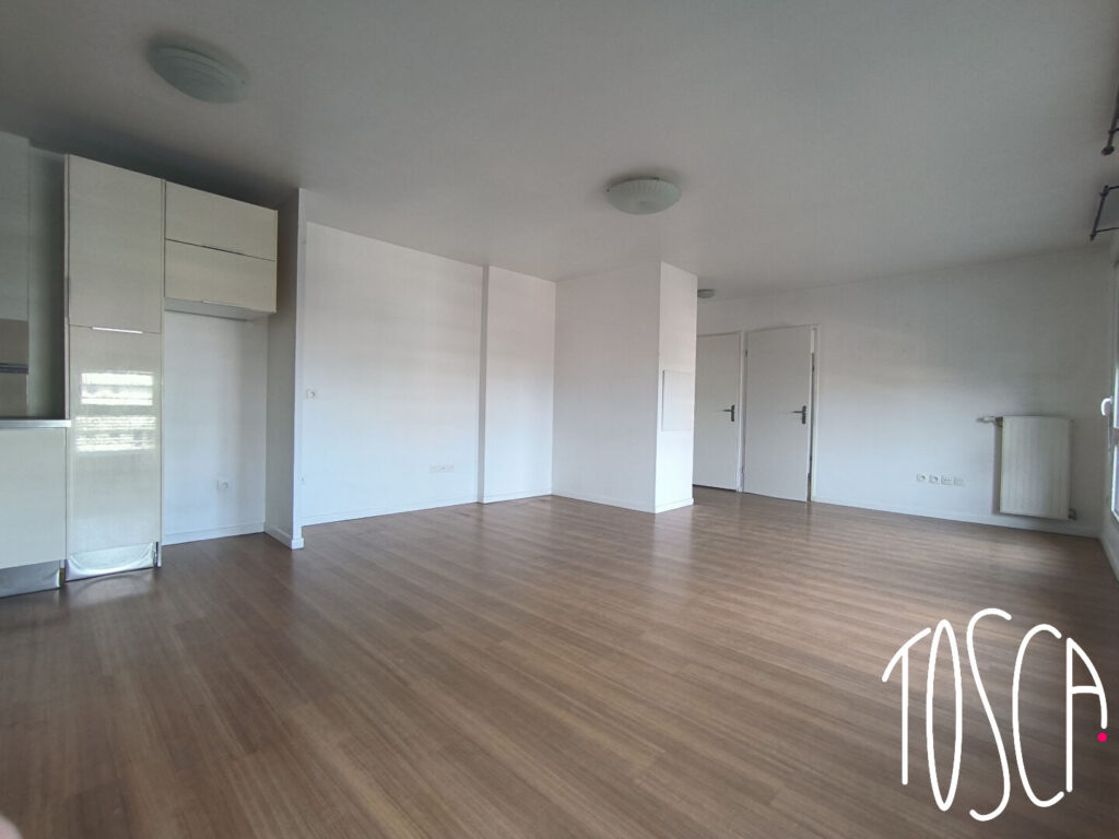 EXCLUSIVITE – THIAIS – APPARTEMENT 2 PIECES 50.4 m2 – TERRASSE – PARKING – DERNIER ETAGE – VENDU LOUÈ - Featured
