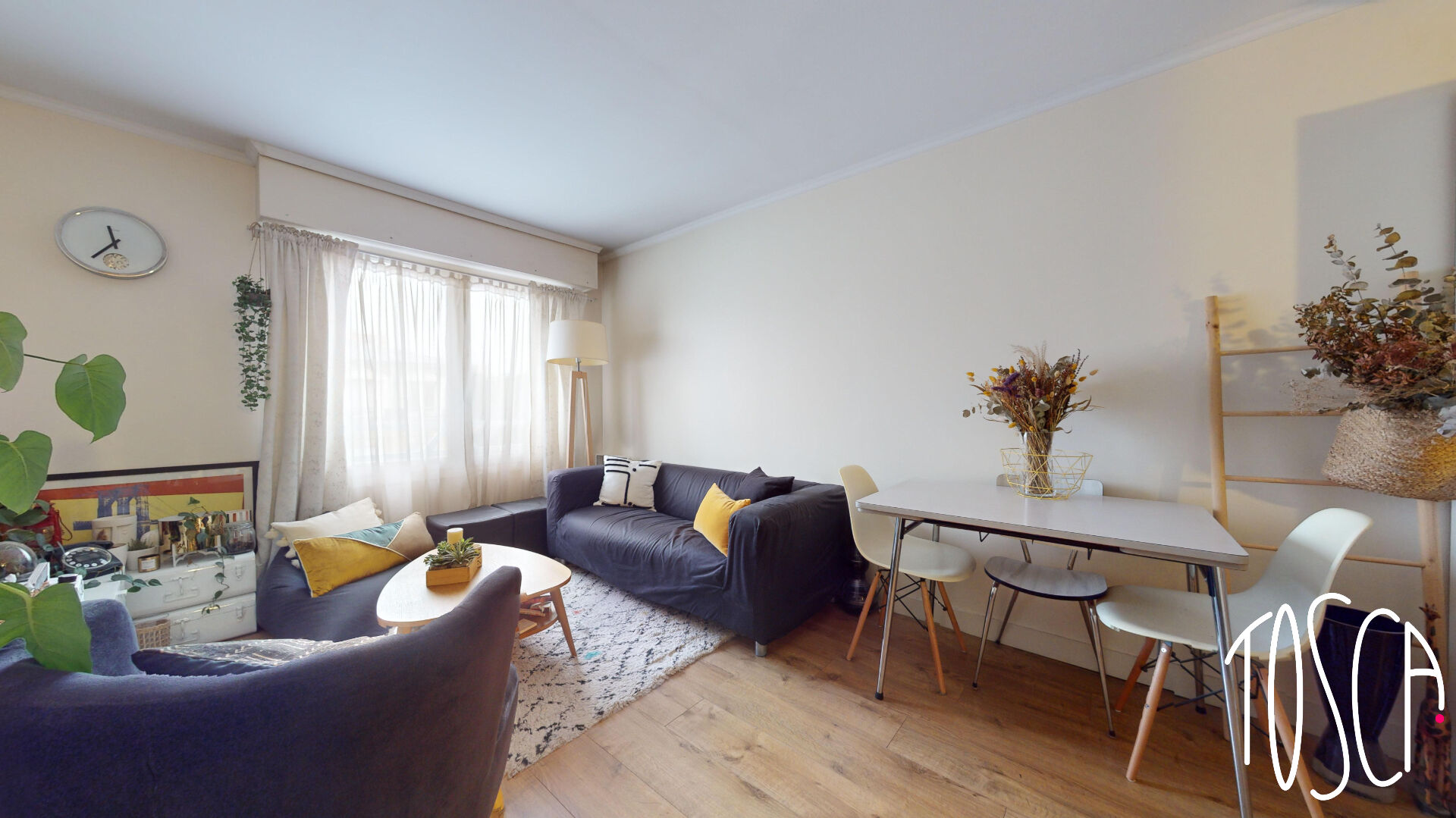 EXCLUSIVITE - THIAIS - PROCHE TRANSPORTS - 2 PIECES DE 37 M² AVEC LOGGIA