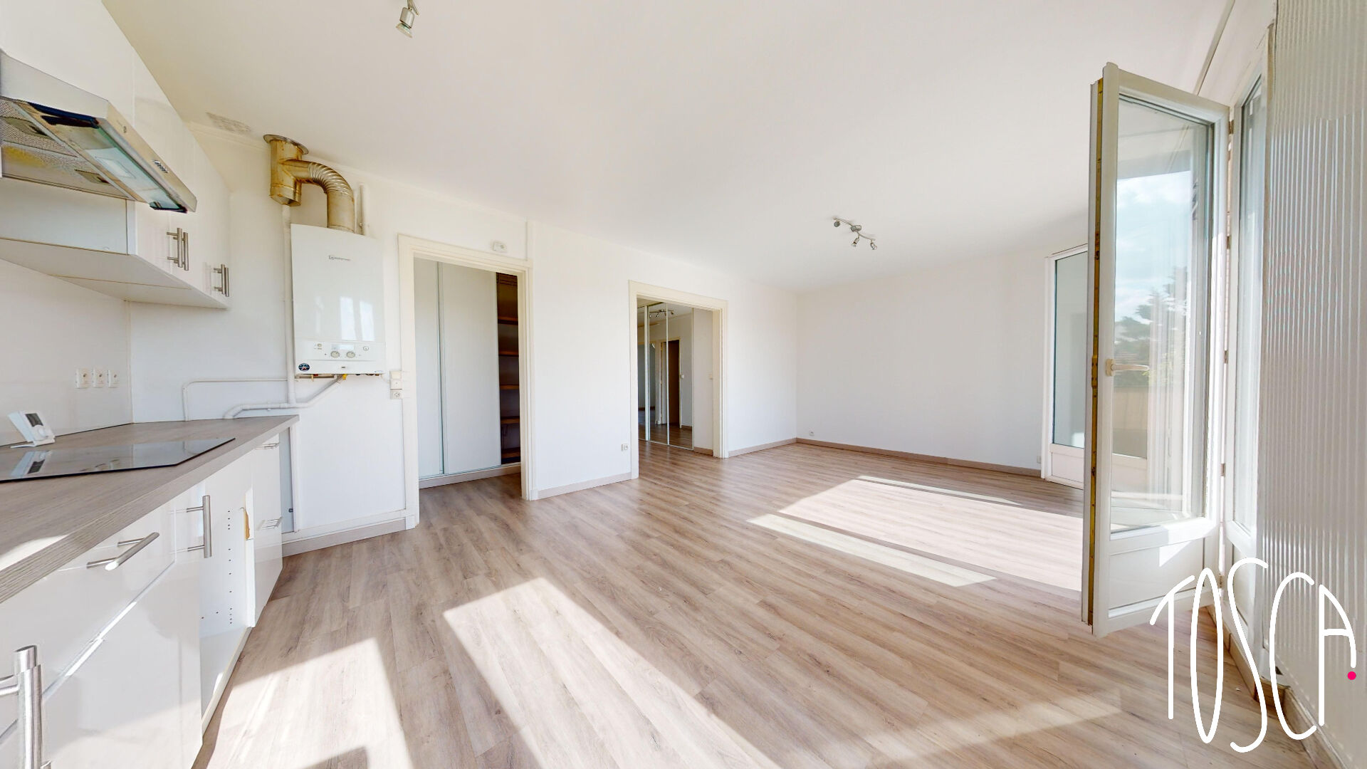 CHOISY LE ROI - Appartement 3 pièces de 66 m² + BOX