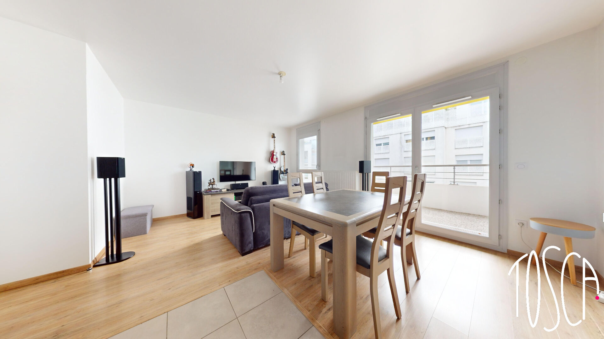 EXCLUSIVITE - CHOISY LE ROI - APPARTEMENT 3 PIECES DE 65 M² - TERRASSE - PARKING - TRANSPORTS - DPE C