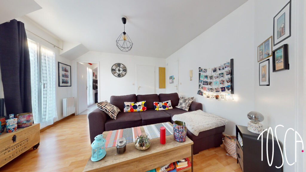 EXCLUSIVITE – THIAIS – APPARTEMENT 2 PIECES DE 37 M² AVEC BALCON + PARKING - Featured