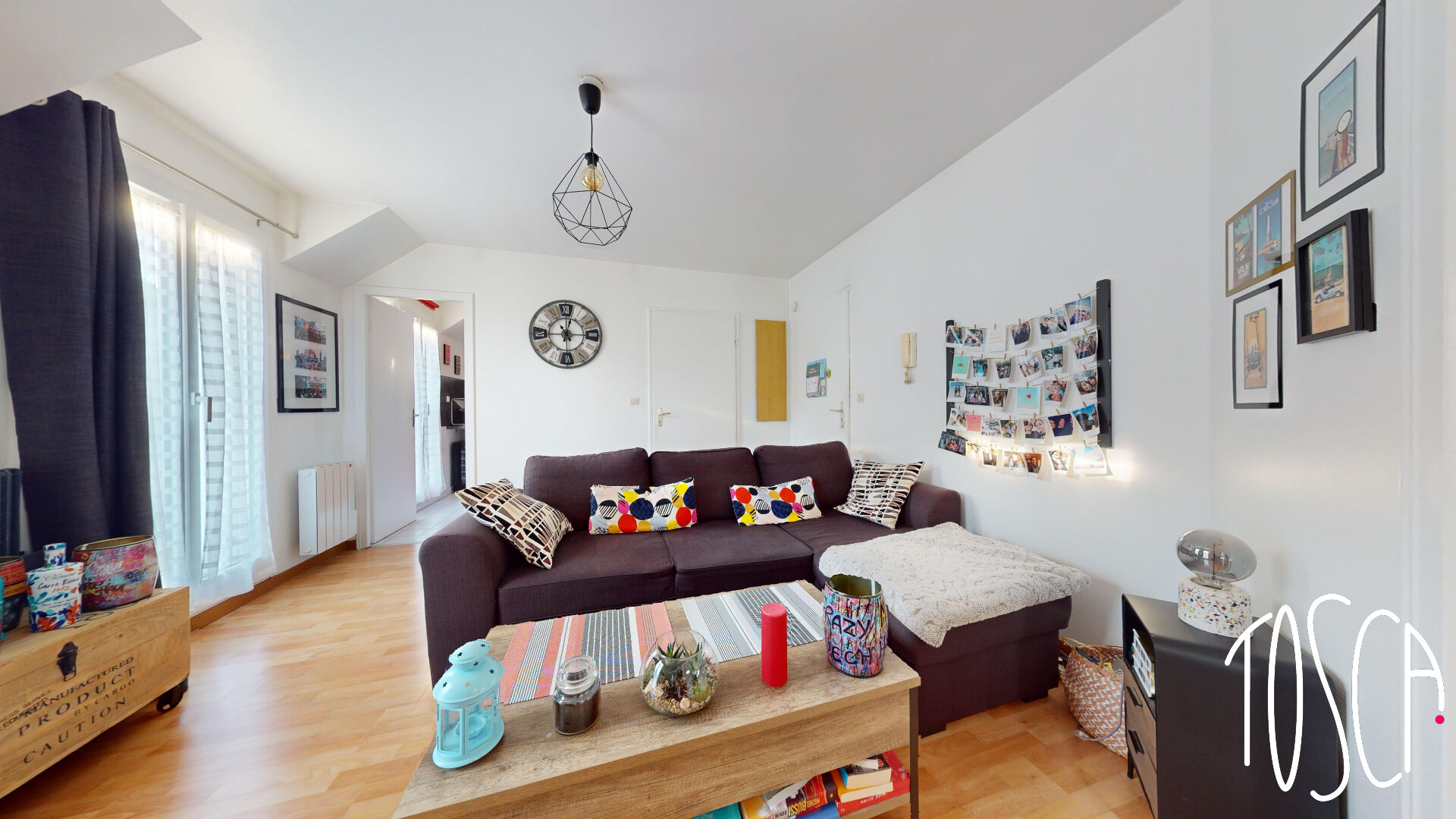 EXCLUSIVITE - THIAIS - APPARTEMENT 2 PIECES DE 37 M² AVEC BALCON + PARKING