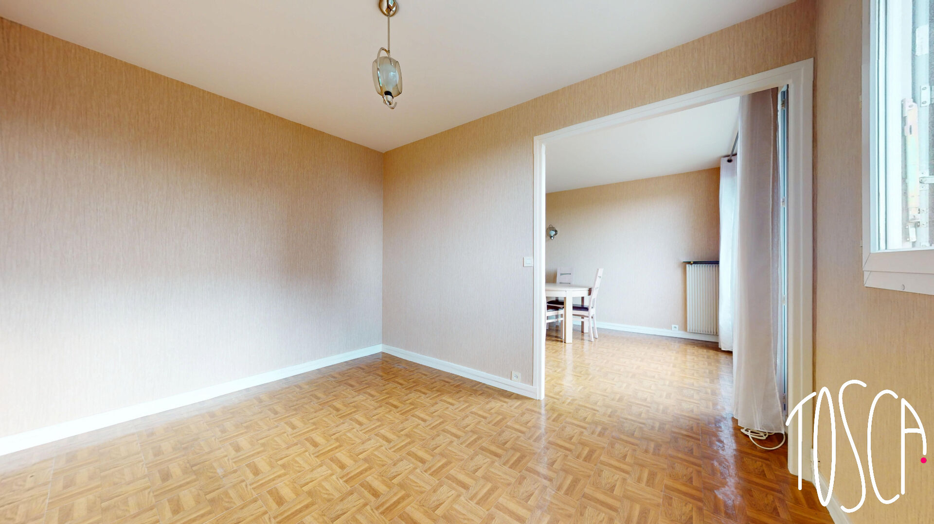 EXCLUSIVITE - THIAIS- AU PIED DU TRAMWAY T7 - APPARTEMENT 4 PIECES DE 62 M²