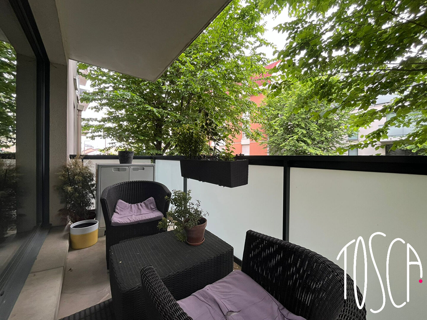 EXCLUSIVITÉ - CHOISY LE ROI - APPARTEMENT 2 PIECES - BALCON - PARKING