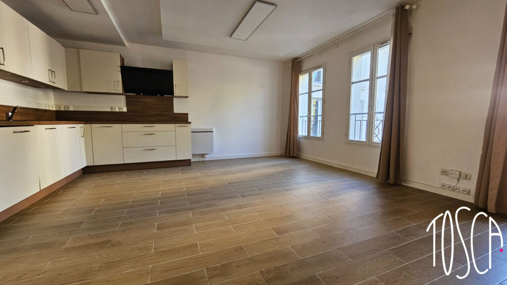 THIAIS – QUARTIER APOLLONIA – 4 PIECES – BALCON – BOX – PROCHE COMMERCES - Featured