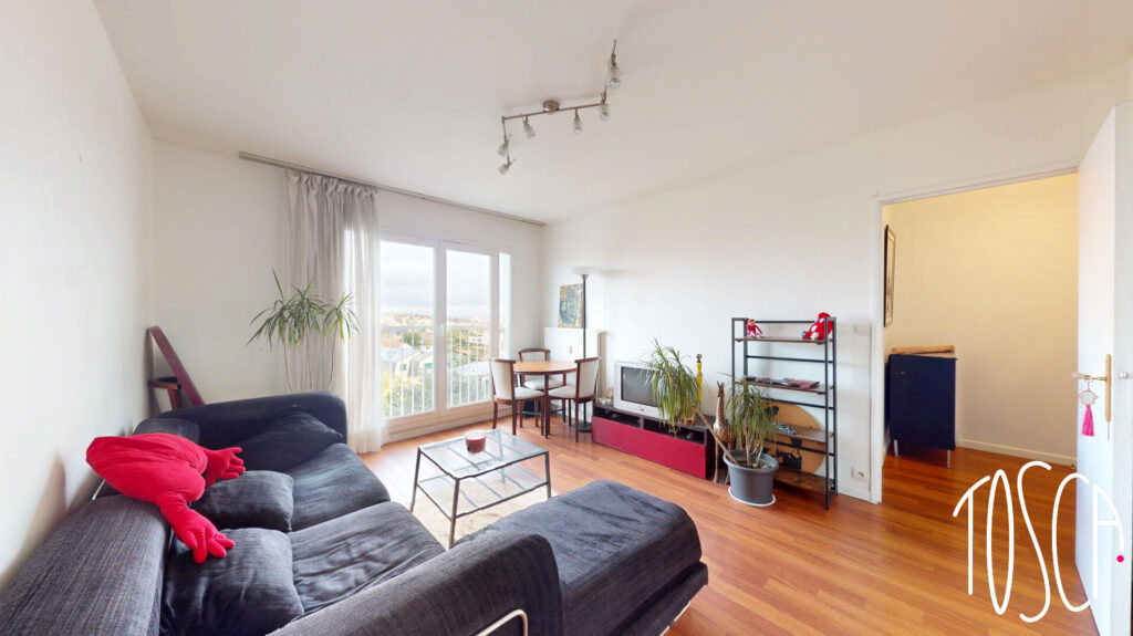 EXCLUSIVITE THIAIS – APPARTEMENT 2 PIECES SANS VIS À VIS – PARKING – CAVE - Featured