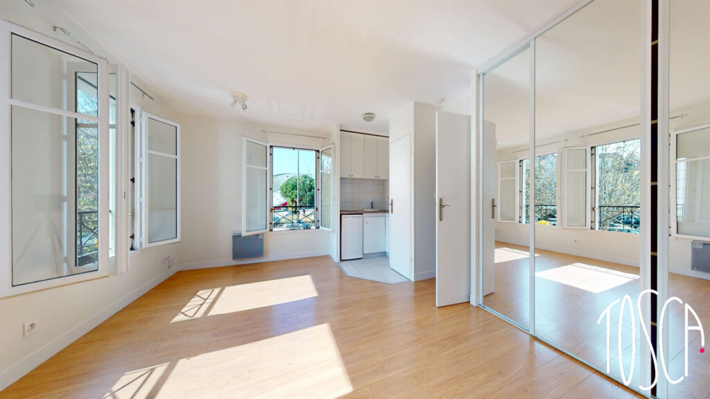 THIAIS – EXCLUSIVITE – STUDIO – 30 m² – PARKING - Featured
