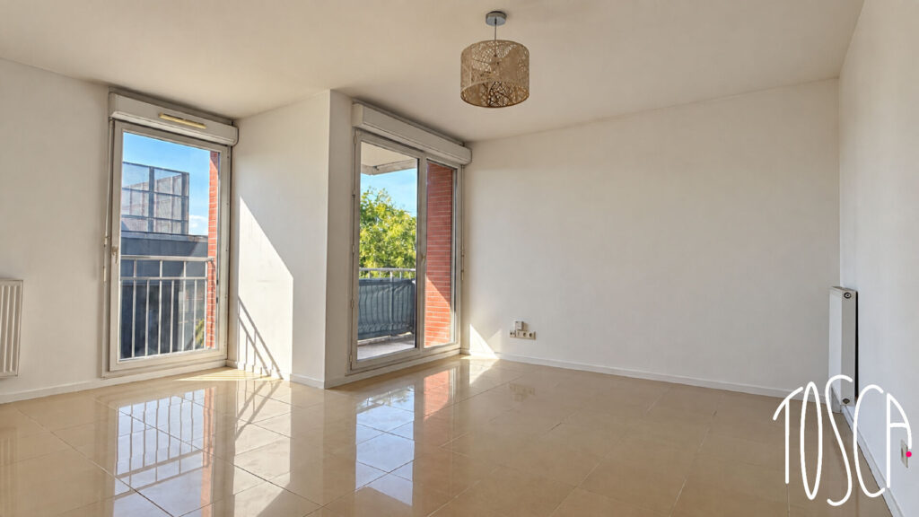 APPARTEMENT – CHOISY LE ROI – 3 PIECES 61M² – BALCON – PARKING - Featured